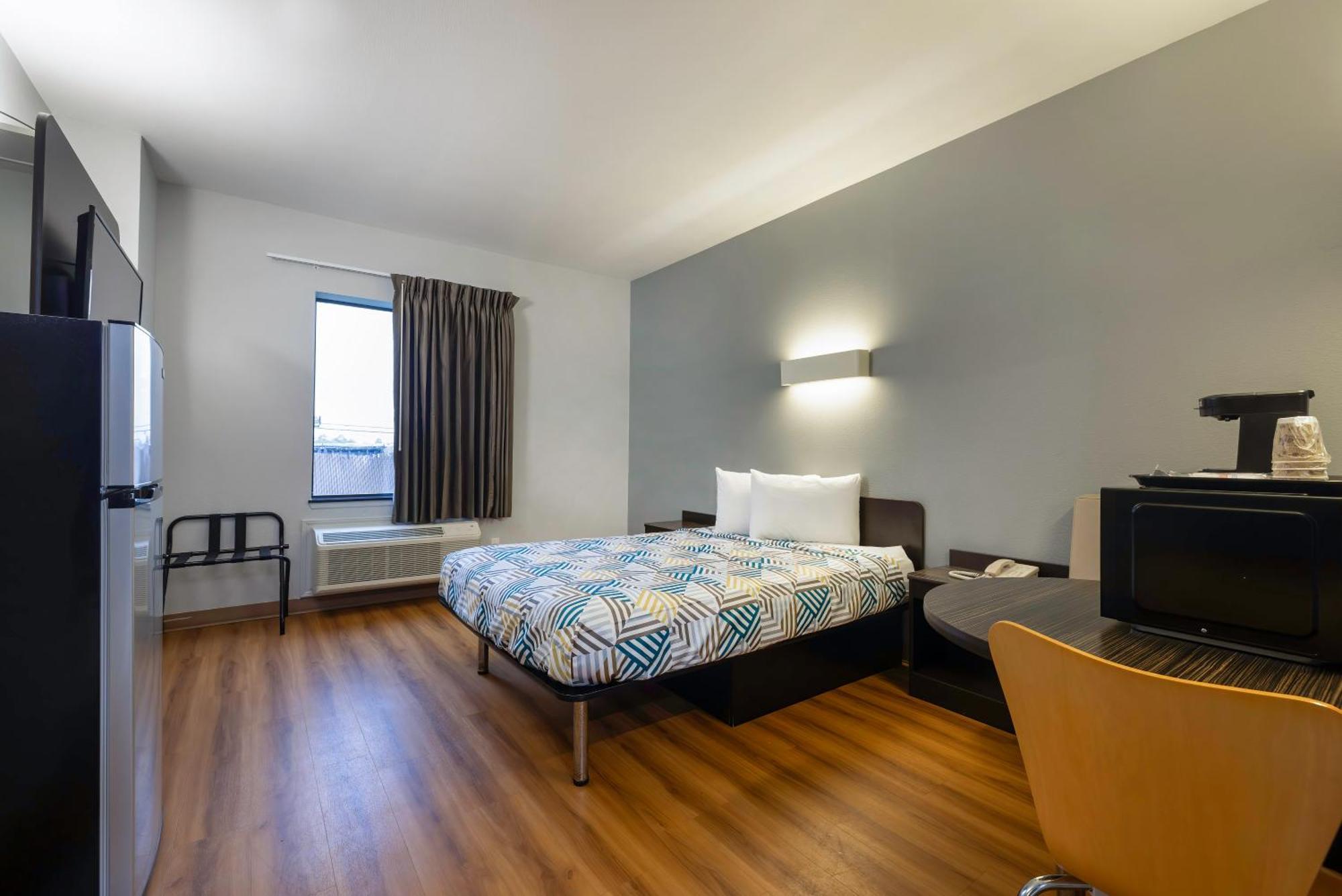 Motel 6 Texas City I-45 エクステリア 写真